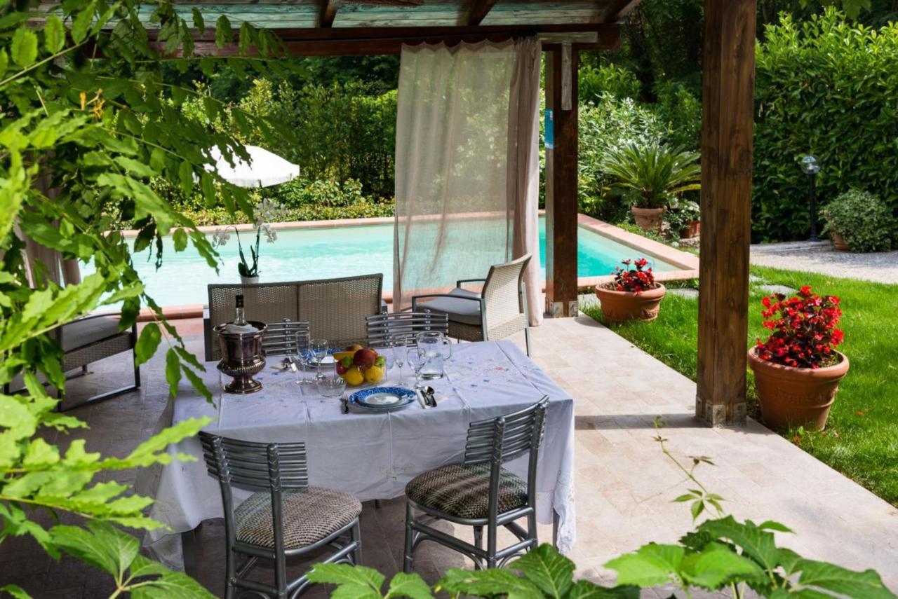 Villa Con Piscina Esclusiva Nel Verde Lucca Eksteriør billede